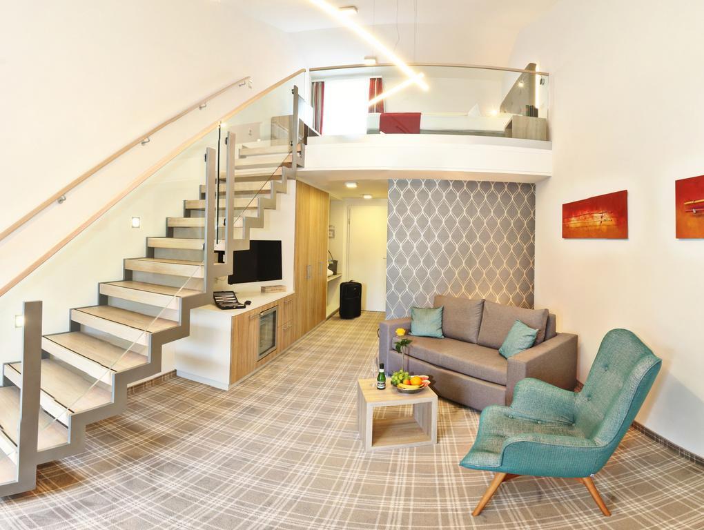 Chrysantihof 4*